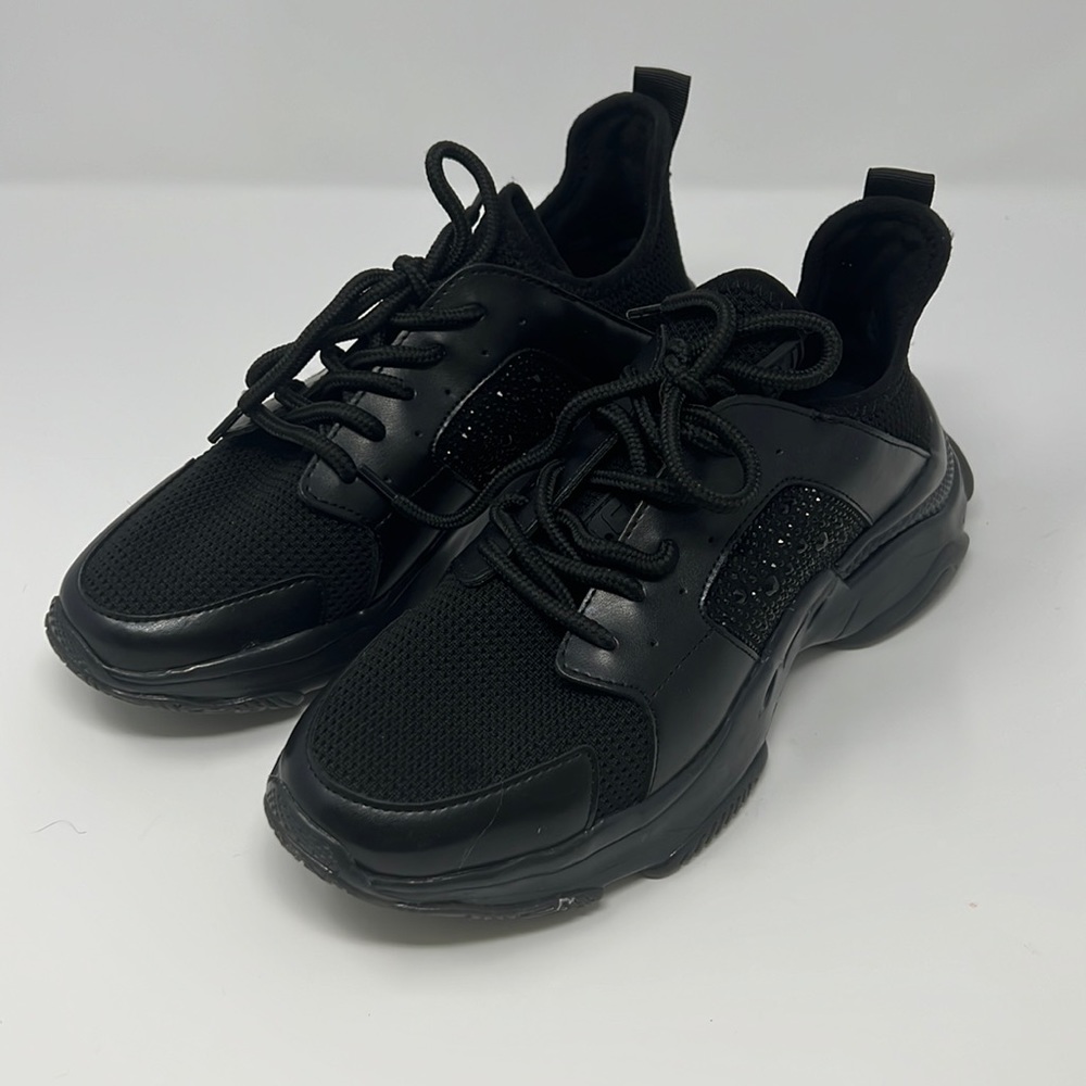 NEW Steve Madden maxima black sneakers with embellishments size 8